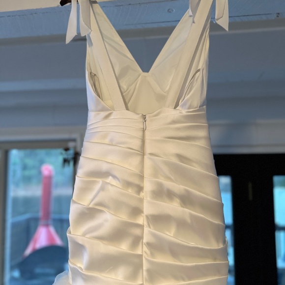 WHITE BY VERA WANG NWT SIZE 2 PLEATED SATIN TULLE ORGANZA WEDDING DRESS - Picture 4 of 16